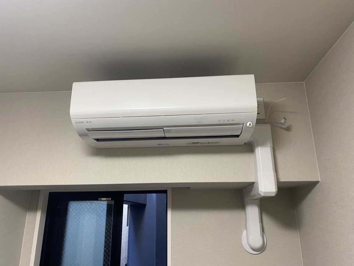 エアコン３台新規設置工事