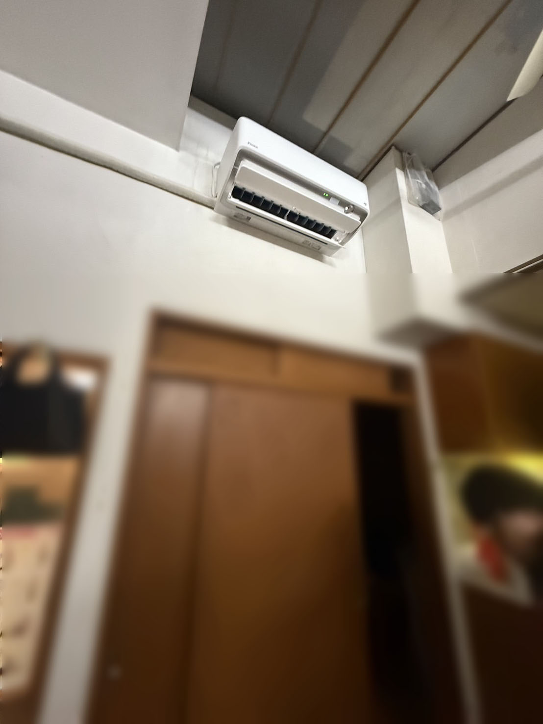 江戸川区にて、エアコン入替工事